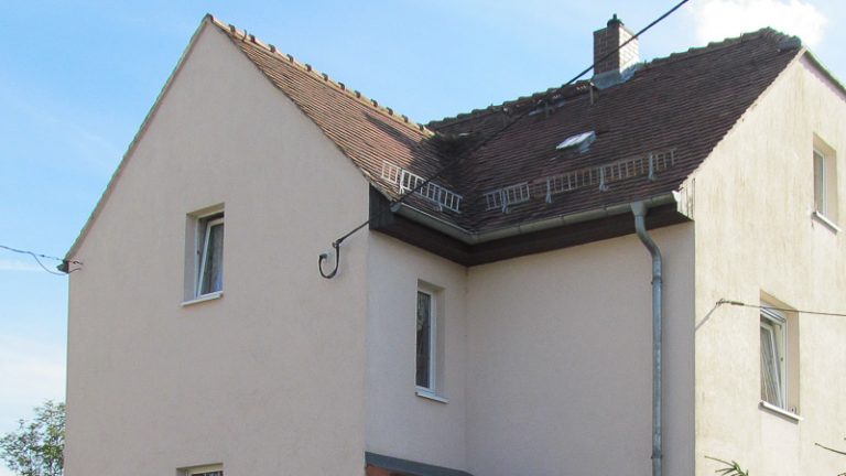 Dach und Fassade